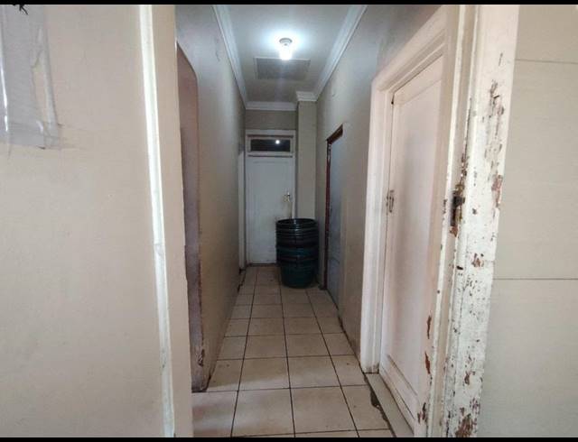 6 BEDROOM HOUSE FOR SALE IN REGENTS PARK